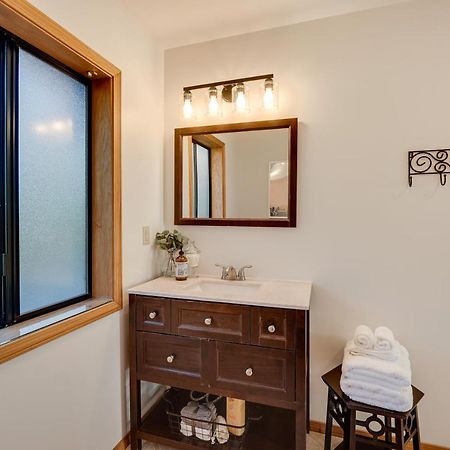 Cozy Central Point Bungalow On Working Winery! Extérieur photo