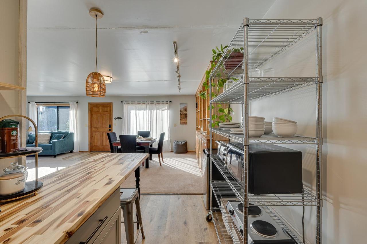 Cozy Central Point Bungalow On Working Winery! Extérieur photo