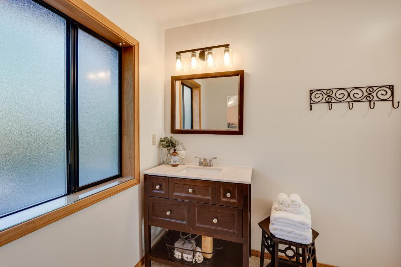 Cozy Central Point Bungalow On Working Winery! Extérieur photo